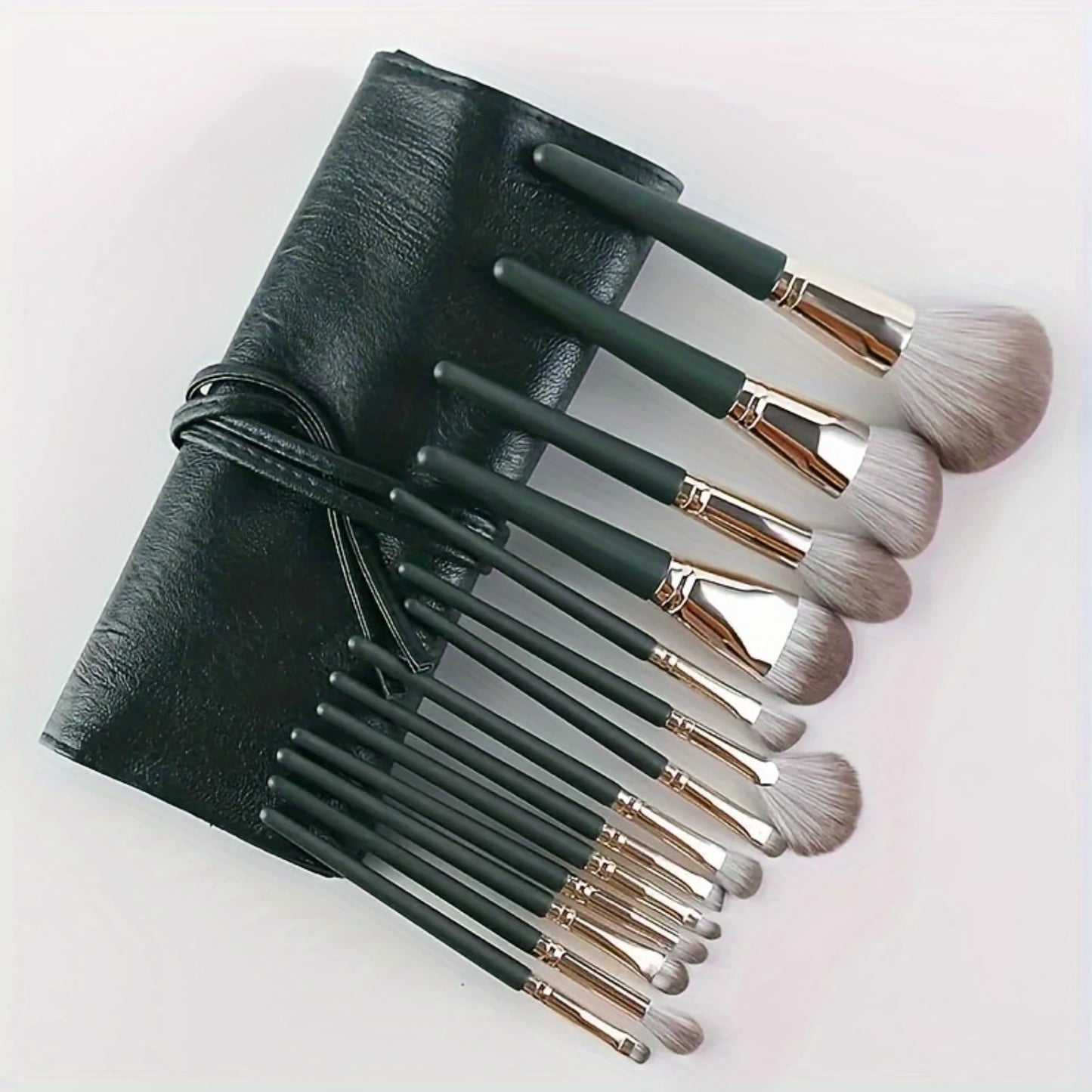 14-Piece Verde Makeup Brush Set